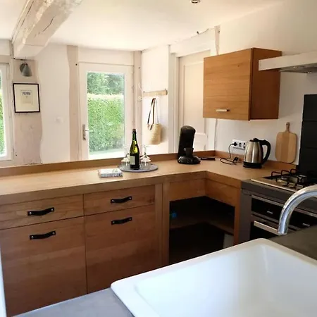 Vakantiehuis Maison A Colombages Pres De Deauville, Trouville